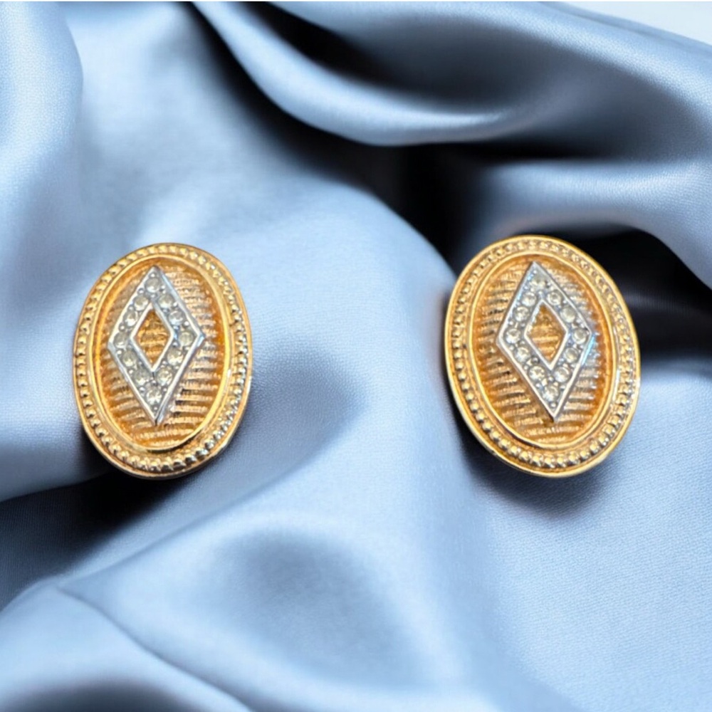 Burberrys Vintage Elegant Gold and Rhinestone Oval Clip Earrings